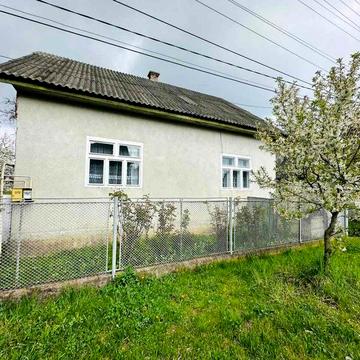 Продається будинок у смт. Буштино