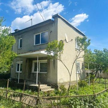 Продається дворівнева квартира у Вишкові