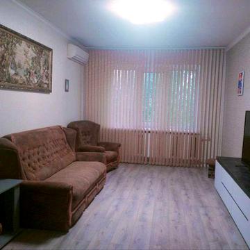 Продам 3 х комн квартиру  Днепропетровская дорога