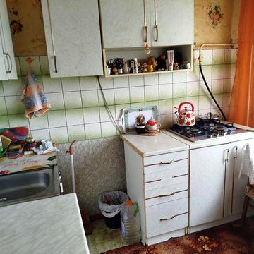 Однокімнатна квартира на Героїв України