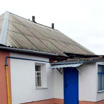 Продам будинок у центрі курортного та мальовничого міста Миргород. Можливий продаж по сертифікату.