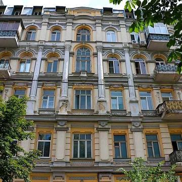 Продаж 3-кімнатної квартири вул Чикаленка 31-А центр
