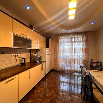 Продаж 2-ох кімнатної квартири м.Ужгород БОЗДОШ  90 кв м