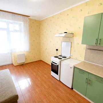 Продаж просторої 1-кімнатної квартири з ремонтом, 48 м², Бровари, вул. Аркадія Голуба 1в (Постишева)