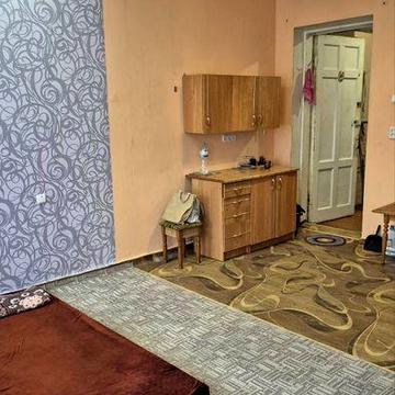 Сдам квартиру/ 2 теплые комнаты (15м² и 28м²) Холодная Гора. ЮЖД . ул Большая Гончаровская.ул Семинарская,ул  Георгия Цапка 12. Своя кухня и санузел