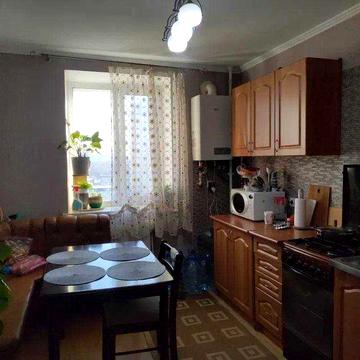 Продам простору квартиру