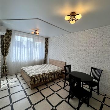 Європейського Союзу просп. (Правди), 45-А