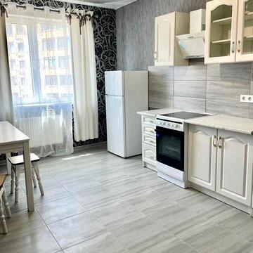Продам 1 комнатную квартиру на Сахарова.