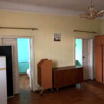 Продам 3 х комн квартиру 50 кв.м. по ул.Сечевых Стрельцов (Артема) 23б