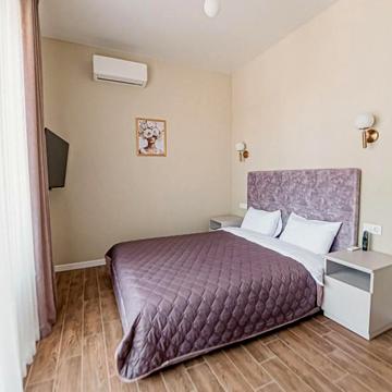 Five seasons apartments