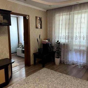 Продам 2 кімнатну квартиру в центрі міста