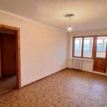 Квартира з індивідуальним опаленням у смт Великодолинське