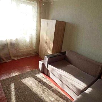 Продам 1 ком. квартиру  метро Дворец  Спорта