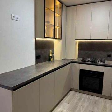 Продам 1 комн квартиру 42 м2 Капитальный ремонт метро Индустриальная OA