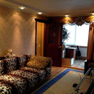 Продам 2к квартиру 73м  пр.Адмиральский 1 ст.Люстдорфской с гаражем 23м