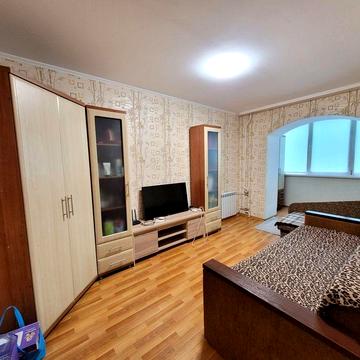 2к. вул. Кравчука  3/5ц  55м2 Ремонт, меблі, техніка.
