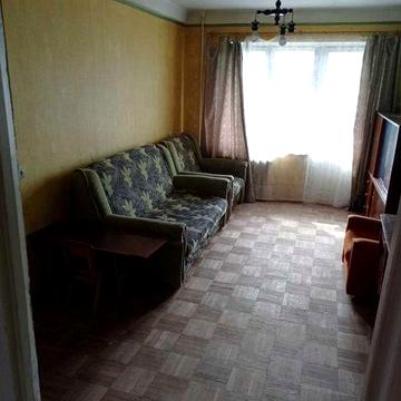 Здаю в оренду 2-х кімнатну квартиру на вул. Чорних Запорожців 10