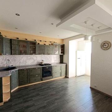 Двухуровневая квартира в новом доме с своим