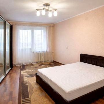 Продам 1к квартиру метро Ботсад вул. О. Яроша 33 Центр Науки Саржин яр