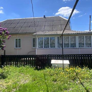 Терміново продається затишний будинок в смт.Брусилів (Нові Озеряни)75 км від м.Києва