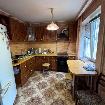 Сдам 2  комнатную квартиру на Мотеле