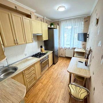 Продаж 3к квартири, р-н Жадова