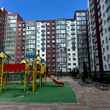 Продаж однокімнатної квартири в центрі Жр Княгинин центр поруч ратуша видова двостороння 1 кім