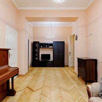 Продаж 2-кімн. квартири в центрі Львова по вул.Каліча Гора