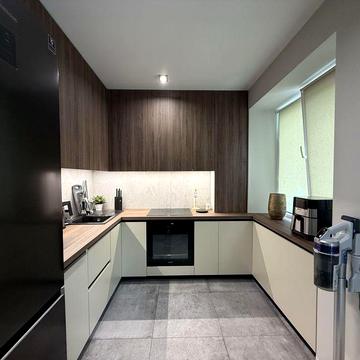 Продаи 3х ком. пр. Поля,74
