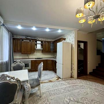 Здається дворівнева квартира в Старому місті