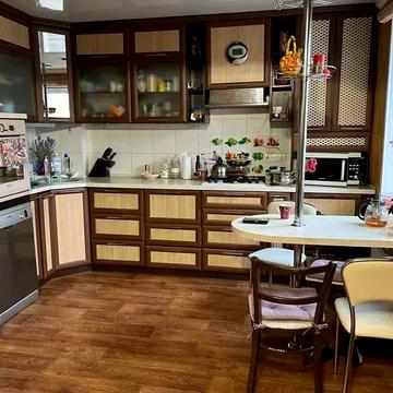 Продам 5 кімнатну квартиру! 1 район!