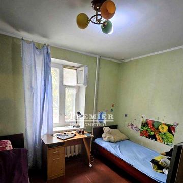 Продам 2 кімнатну квартиру на Кримському бульварі.