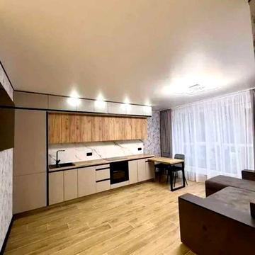 ЦІКАВА квартира. Продаж квартири з ремонтом неподалік центру міста.