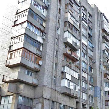 Продается 2-х к. квартира на Бульваре Центральном под ремонт, 52 кв.м