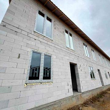 Таунхаус з газом та центральними комунцікаціями у Святопетрвіському