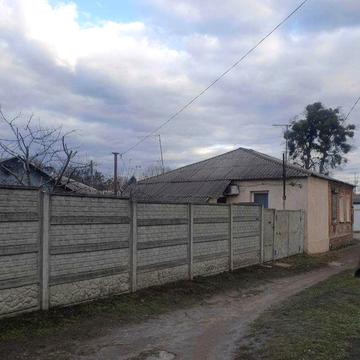 Продам 1/3 будинку зі своїми зручн. Свій двір.вул.Лиса 57, Хол гора.Ключі в мене