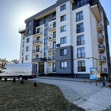 Продаж великої 1-кім квартири з великою терасою та з можливістю перепланування у 2-кімнатну