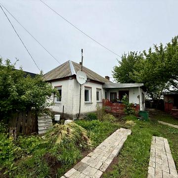 Продаж будинку в центрі с. Степанки(працюємо з програмами)
