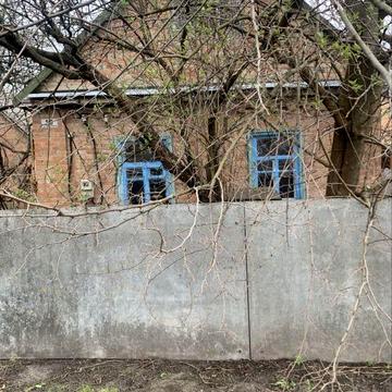 Продам будинок поряд з містом !