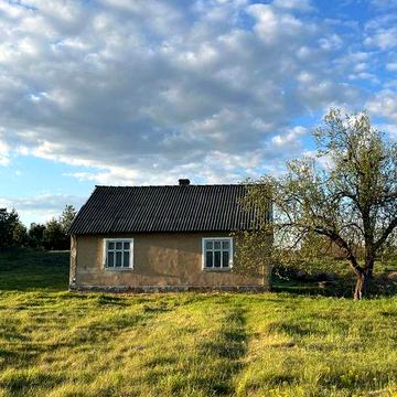 Продаж будинку в селі