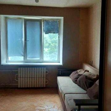 Продам 1 к квартиру готельного типу в блоці на 4-х в районі заводу Шевченка
