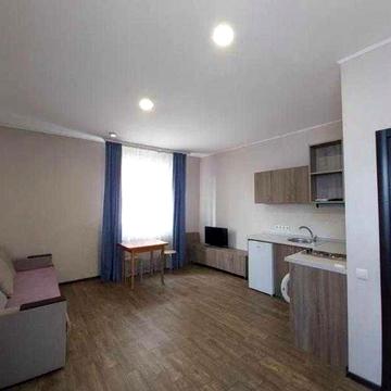 Продам 1 к. смарт-квартиру біля двох станцій метро