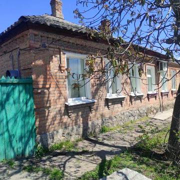 1/2 будинку район Дитячої обласної лікарні з окремою адресою і земельною ділянкою 8 сот.