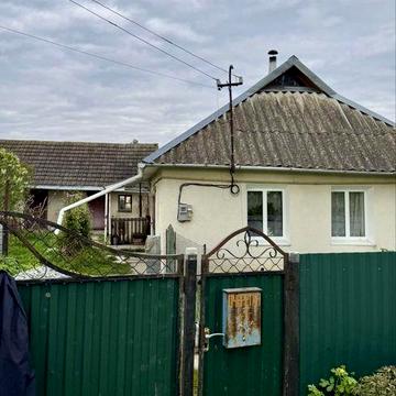 Продаж будинку із всіма комунікаціями !
