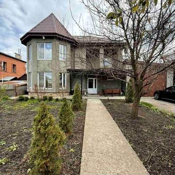 Елітний будинок для великої родини — 5 кімнат, 204 м², Юровка