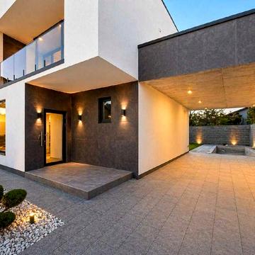 Будинок площею 200м², ділянка 5 соток