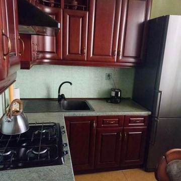 Продам свою 4-х кімнатну квартиру на мкр-ні Всебратському-2/Макулан