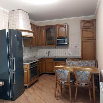 Оренда окремого другого поверху будинку Біля Аграрного університету