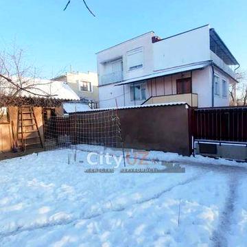 Продається будинок у Сюрте