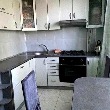 Продам 3х комн квартиру возле м Армейская 3/5 с ремонтом, меб.